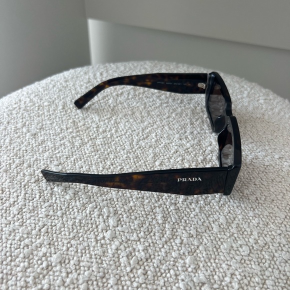 Prada Tortoise Shell Chunky Sunglasses - Picture 4 of 7